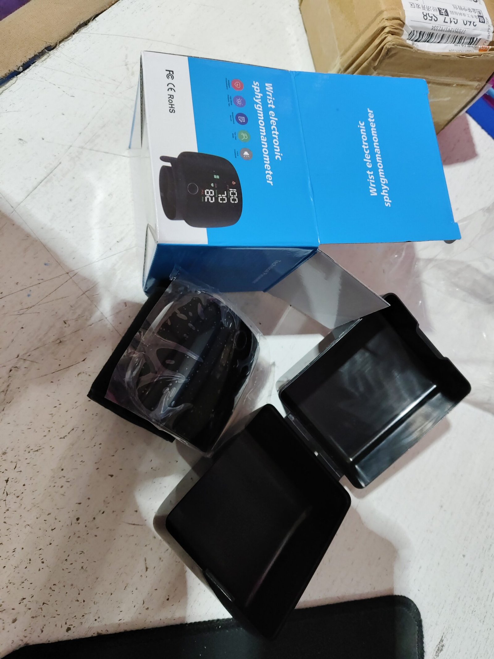 Wrist Sphygmomanometer Rechargeable Blood Pressure Meter Wrist Blood Pressure Eter Smart Touch Screen Blood Pressure Meter Household Electronics - Image 9